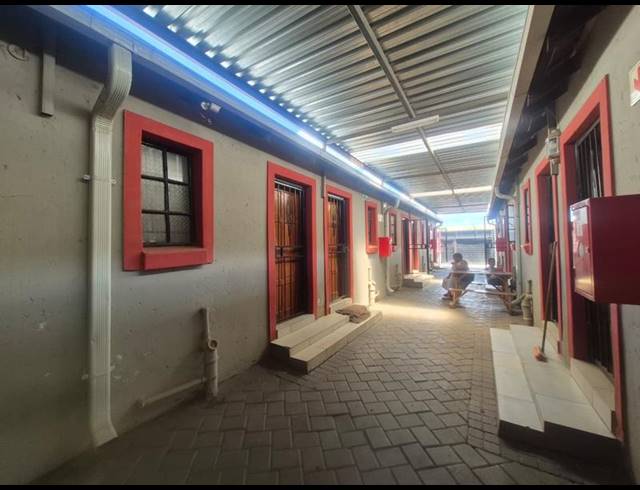 10 BEDROOM HOUSE FOR SALE IN SOSHANGUVE M